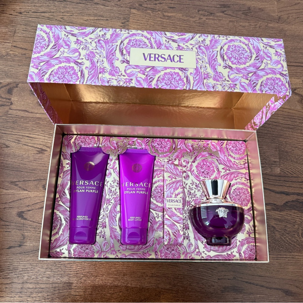 Versace Dylan Purple gift set